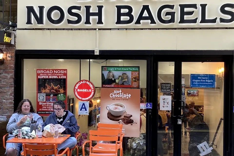 Broad Nosh Bagels